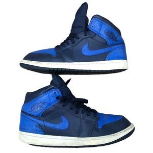 Rare 2017 Nike Air Jordan 1 Mid 'Obsidian Game Royal' Size 8